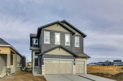 148 Marina Grove  Calgary, AB T3M 3S9