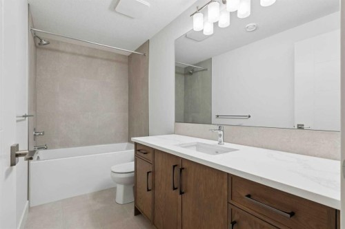 148 Marina Grove, Calgary, AB - Indoor Photo Showing Bathroom