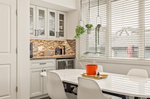 137 Mahogany Drive Se, Calgary, AB - Indoor