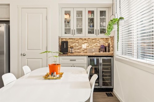 137 Mahogany Drive Se, Calgary, AB - Indoor Photo Showing Dining Room