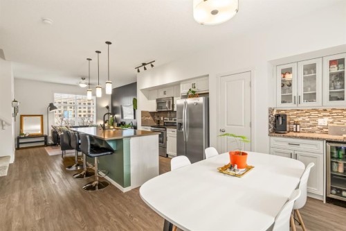 137 Mahogany Drive Se, Calgary, AB - Indoor Photo Showing Other Room