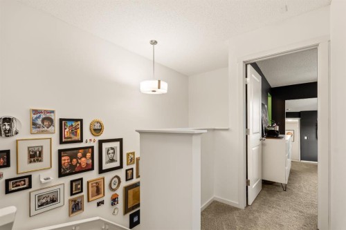137 Mahogany Drive Se, Calgary, AB - Indoor Photo Showing Other Room
