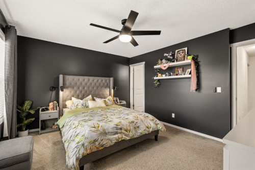 137 Mahogany Drive Se, Calgary, AB - Indoor Photo Showing Bedroom