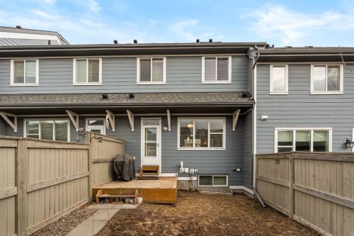 137 Mahogany Drive Se, Calgary, AB - Outdoor