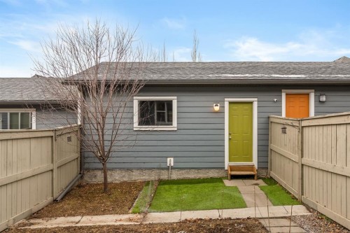 137 Mahogany Drive Se, Calgary, AB - Outdoor With Exterior