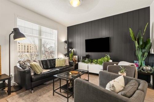 137 Mahogany Drive Se, Calgary, AB - Indoor Photo Showing Living Room
