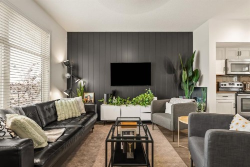 137 Mahogany Drive Se, Calgary, AB - Indoor Photo Showing Living Room