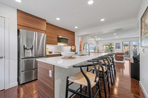 14 Aspen Hills Terrace Sw, Calgary, AB - Indoor Photo Showing Kitchen With Upgraded Kitchen