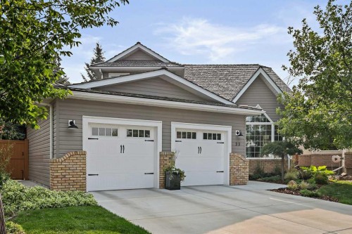 33 Sunset Crescent  Okotoks, AB T1S 1P3