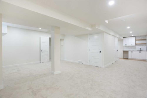 24 Hawkwood Crescent Nw, Calgary, AB - Indoor