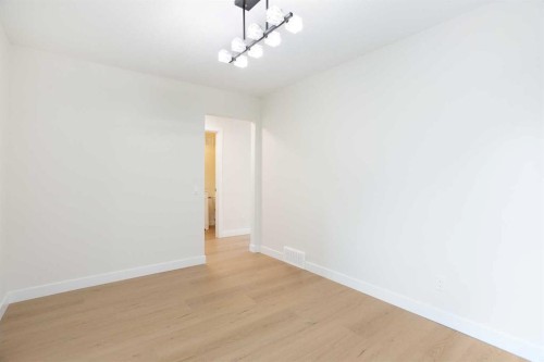 24 Hawkwood Crescent Nw, Calgary, AB - Indoor Photo Showing Other Room