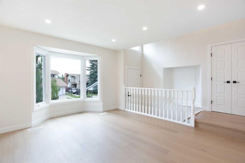 24 Hawkwood Crescent Nw, Calgary, AB - Indoor