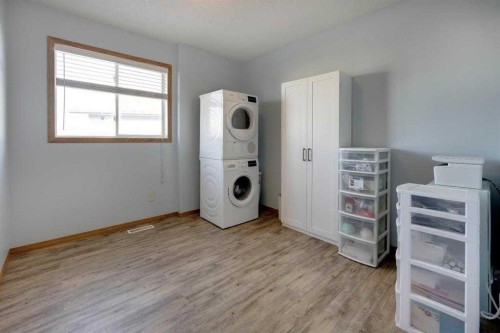 191 Applebrook Circle Se, Calgary, AB - Indoor Photo Showing Laundry Room