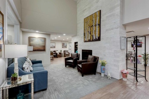 425-2635 Eversyde Avenue Sw, Calgary, AB - Indoor Photo Showing Other Room