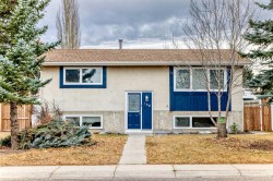 159 Pinecliff Way NE Calgary, AB T1Y 3X2