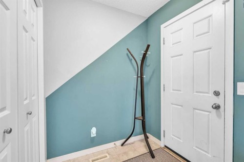 381 Legacy Boulevard Se, Calgary, AB - Indoor Photo Showing Other Room