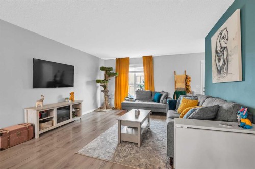 381 Legacy Boulevard Se, Calgary, AB - Indoor Photo Showing Living Room