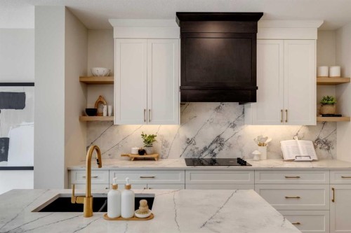 177 Mitchell Road Nw, Calgary, AB - Indoor Photo Showing Kitchen With Upgraded Kitchen