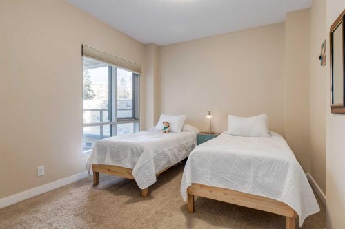 219-1110 3 Avenue, Calgary, AB - Indoor Photo Showing Bedroom