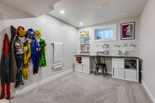 4528 Vegas Road Nw, Calgary, AB - Indoor