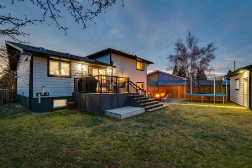 4528 Vegas Road Nw, Calgary, AB - Outdoor With Deck Patio Veranda