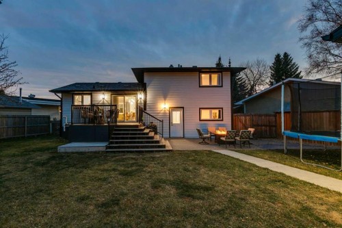 4528 Vegas Road Nw, Calgary, AB - Outdoor With Deck Patio Veranda