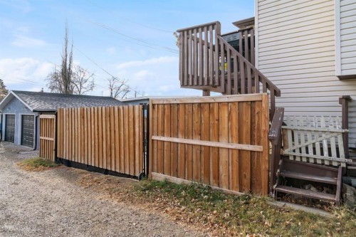4507 37 Avenue Sw, Calgary, AB - Outdoor With Exterior