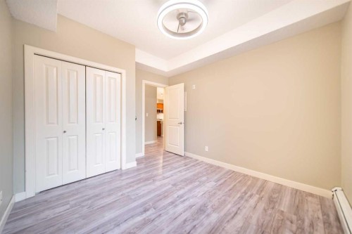 114-156 Country Village Circle Ne, Calgary, AB - Indoor Photo Showing Other Room