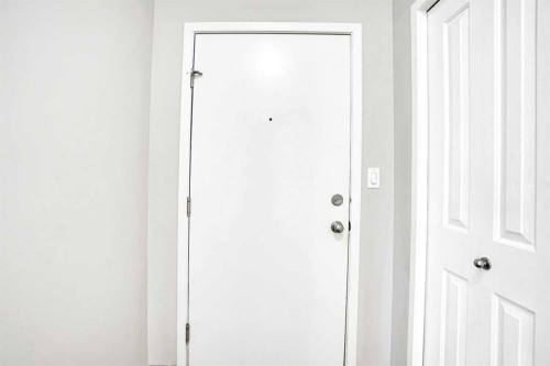 1119-333 Taravista Drive Ne, Calgary, AB - Indoor Photo Showing Other Room