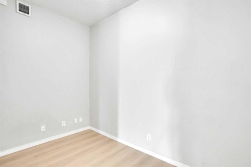 1119-333 Taravista Drive Ne, Calgary, AB - Indoor Photo Showing Other Room