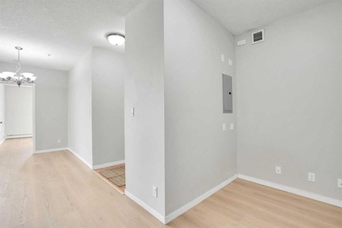 1119-333 Taravista Drive Ne, Calgary, AB - Indoor Photo Showing Other Room