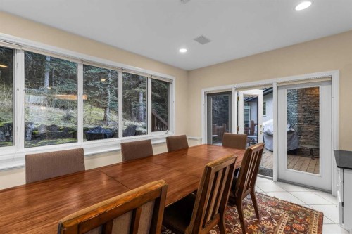 4 Prospect Close, Canmore, AB - Indoor Photo Showing Dining Room
