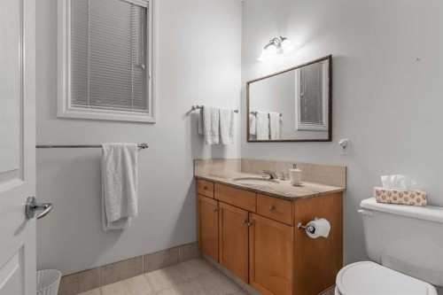 4 Prospect Close, Canmore, AB - Indoor Photo Showing Bathroom