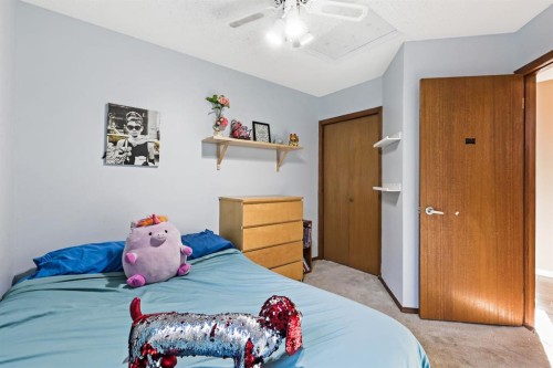 123 Mckerrell Crescent Se, Calgary, AB - Indoor Photo Showing Bedroom