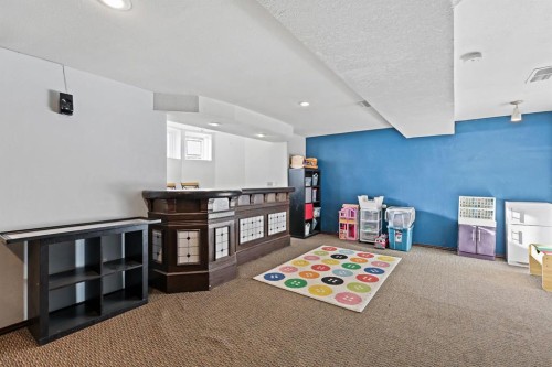 123 Mckerrell Crescent Se, Calgary, AB - Indoor Photo Showing Other Room
