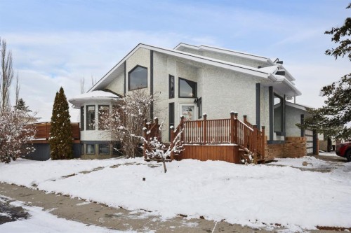 123 Mckerrell Crescent Se, Calgary, AB - Outdoor