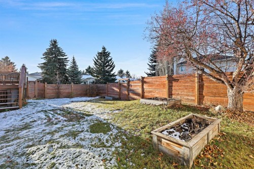 123 Mckerrell Crescent Se, Calgary, AB - Outdoor