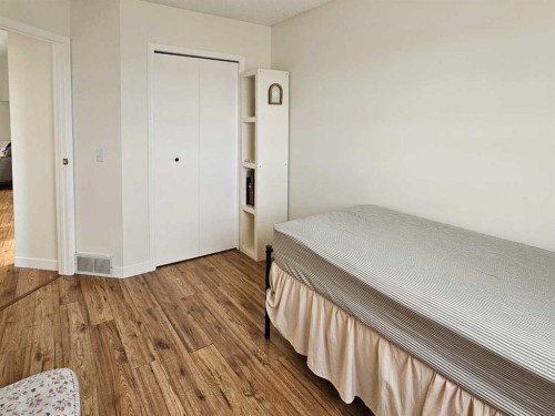 94 Hidden Spring Green Nw, Calgary, AB - Indoor