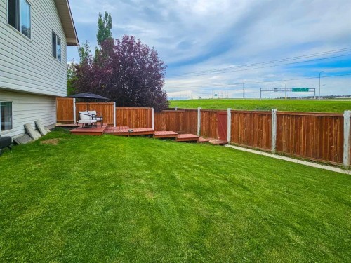 94 Hidden Spring Green Nw, Calgary, AB - Outdoor