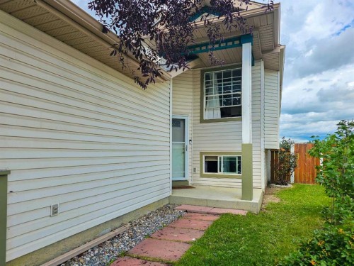 94 Hidden Spring Green Nw, Calgary, AB - Outdoor With Exterior