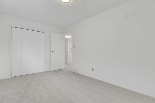 2948 Doverville Crescent Se, Calgary, AB - Indoor Photo Showing Other Room
