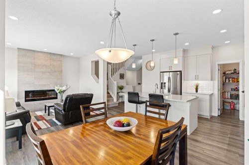 492 Chinook Gate Square Sw, Airdrie, AB - Indoor Photo Showing Dining Room