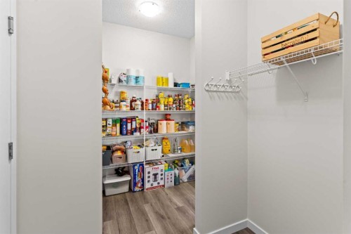 492 Chinook Gate Square Sw, Airdrie, AB - Indoor