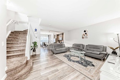 1810 Baywater Drive Sw, Airdrie, AB - Indoor Photo Showing Living Room