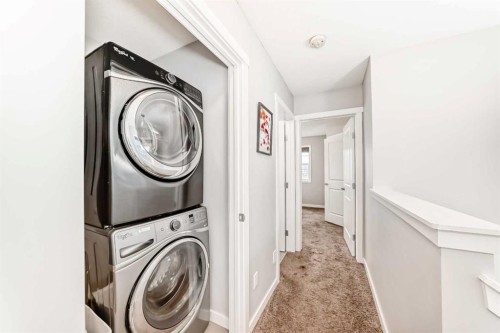 1810 Baywater Drive Sw, Airdrie, AB - Indoor Photo Showing Laundry Room