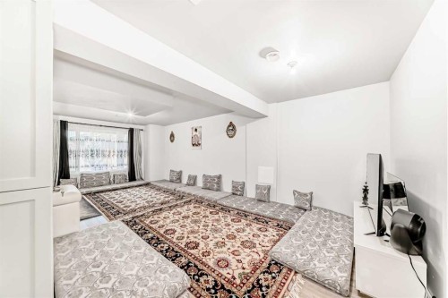 1810 Baywater Drive Sw, Airdrie, AB - Indoor Photo Showing Other Room