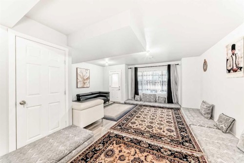 1810 Baywater Drive Sw, Airdrie, AB - Indoor Photo Showing Other Room