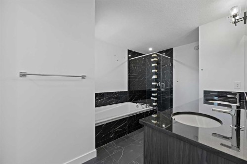 264 Edith Place Nw, Calgary, AB - Indoor Photo Showing Bathroom