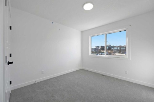 264 Edith Place Nw, Calgary, AB - Indoor Photo Showing Other Room