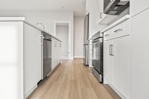 2202-2117 81 Street Sw, Calgary, AB - Indoor